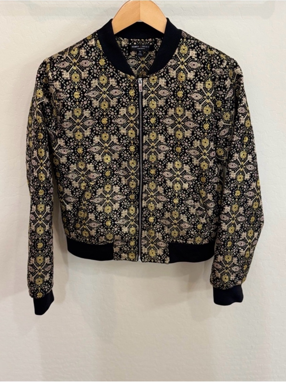 Romeo + Juliet Couture Metallic Brocade Geometric Bomber Jacket
